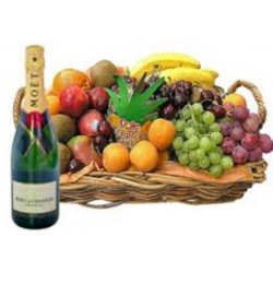 FRUITS AND CHANDON